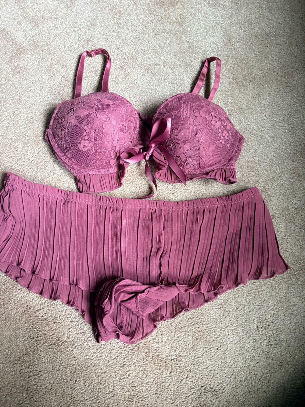 Marilyn Monroe mauve Lace Push-Up Bra and Matching short Set